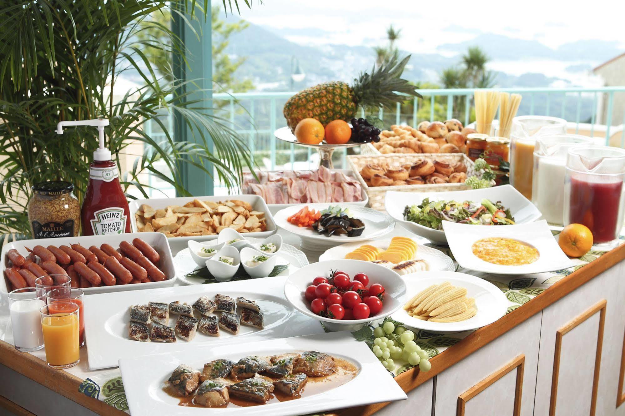 Yumihari-no-Oka Hotel Sasebo Eksteriør billede